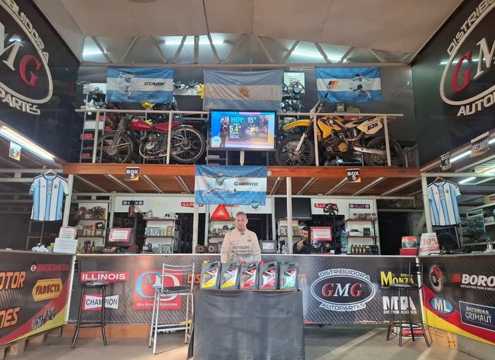 Interior del local de atención de Distribuidora GMG